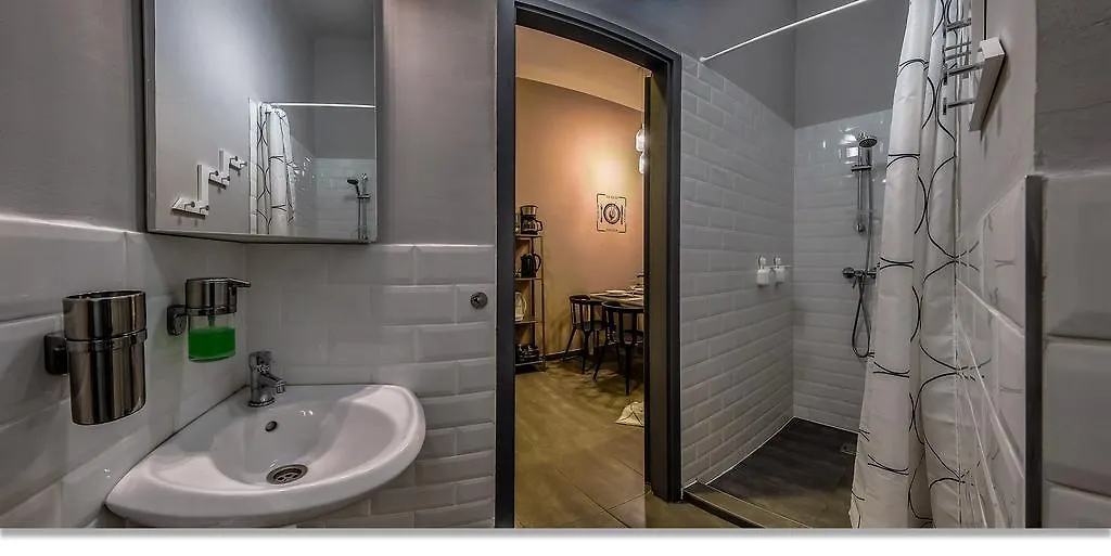 בודפשט Dohany Studio 0*,  הונגריה
